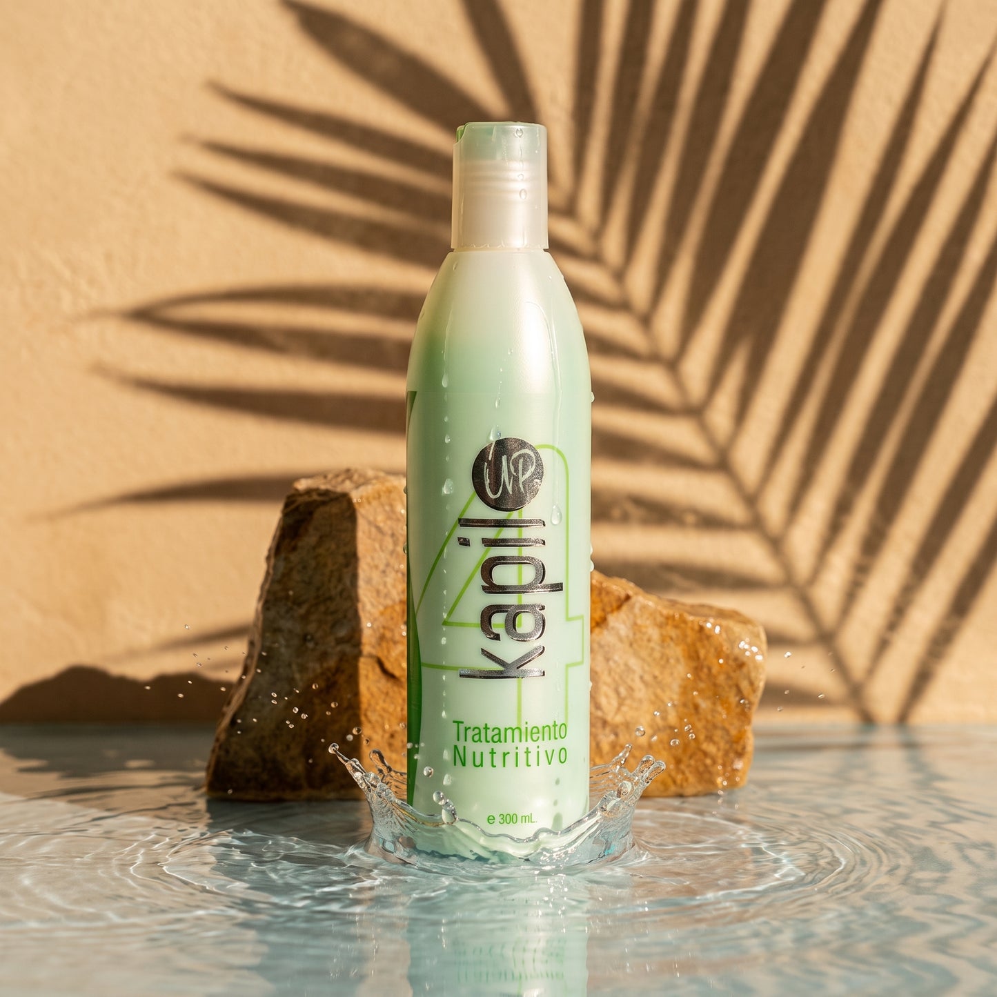 Tratamiento Nutritivo KapilUp en agua fresca con luz tropical — LabVittal